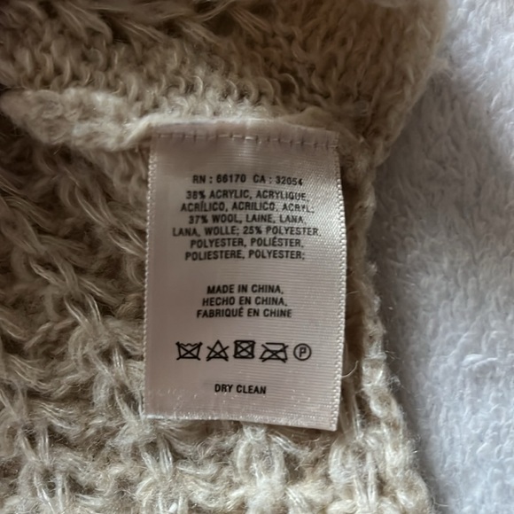 Anthropologie Sweater - Picture 3 of 4